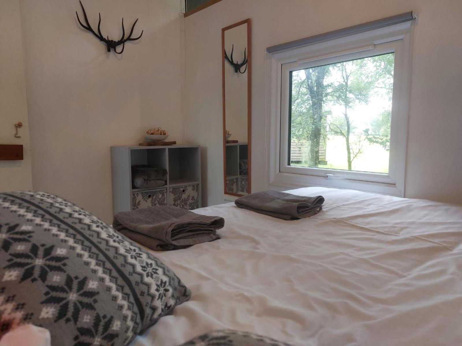 Loch Aweside Forest Cabins Dalavich Kamer foto