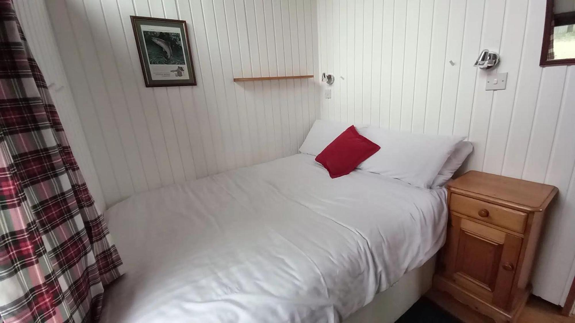 Loch Aweside Forest Cabins Dalavich Kamer foto